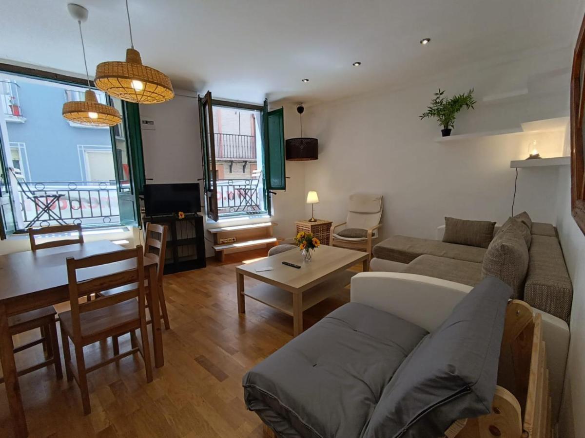 Tuapartamento Centro Estafeta Deluxe Διαμέρισμα Παμπλόνα Εξωτερικό φωτογραφία